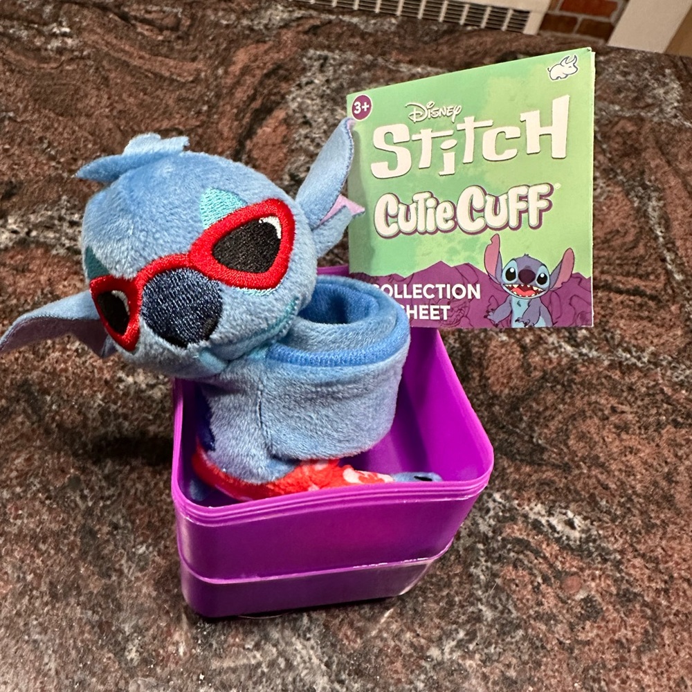 New-Stitch Cutie Cuff